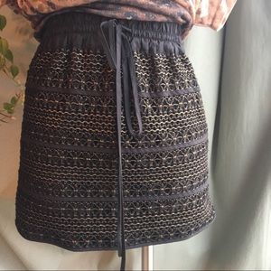 ROBBI & NIKKI Mini Skirt Gold & Lace Knit